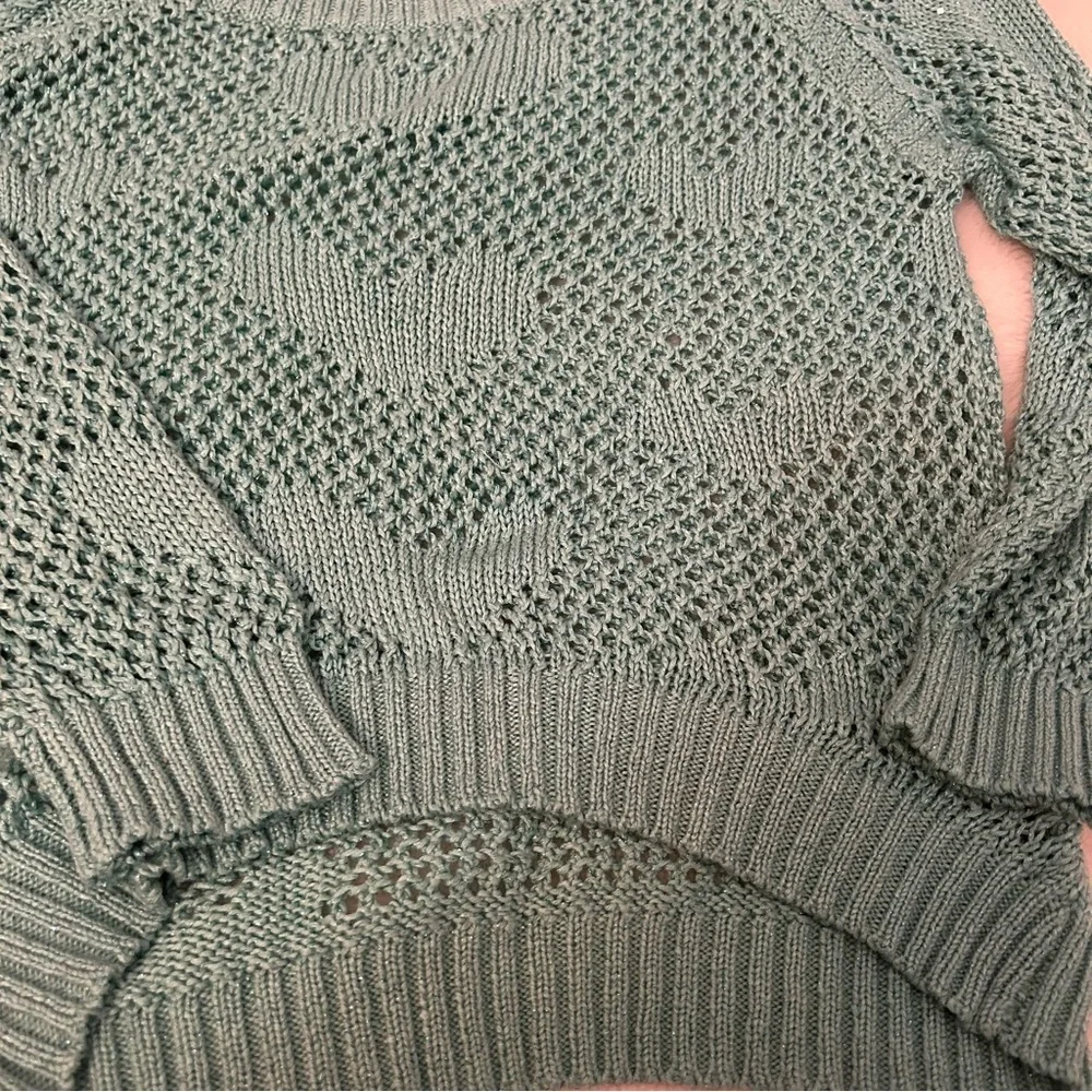 Size 14/16 Teal Shimmery Sweater w/ Hearts B3